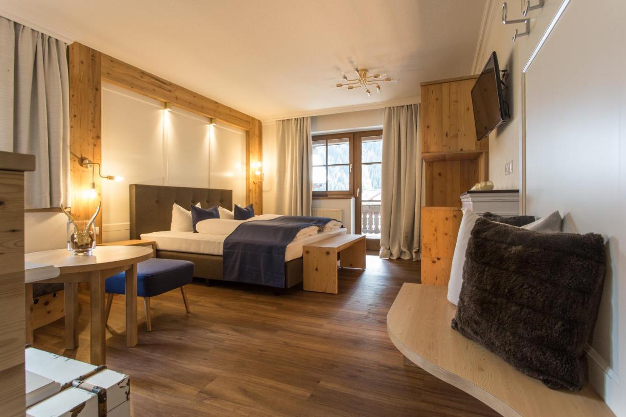 Boutique Hotel Mandarfnerhof Sankt Leonhard im Pitztal Exterior foto